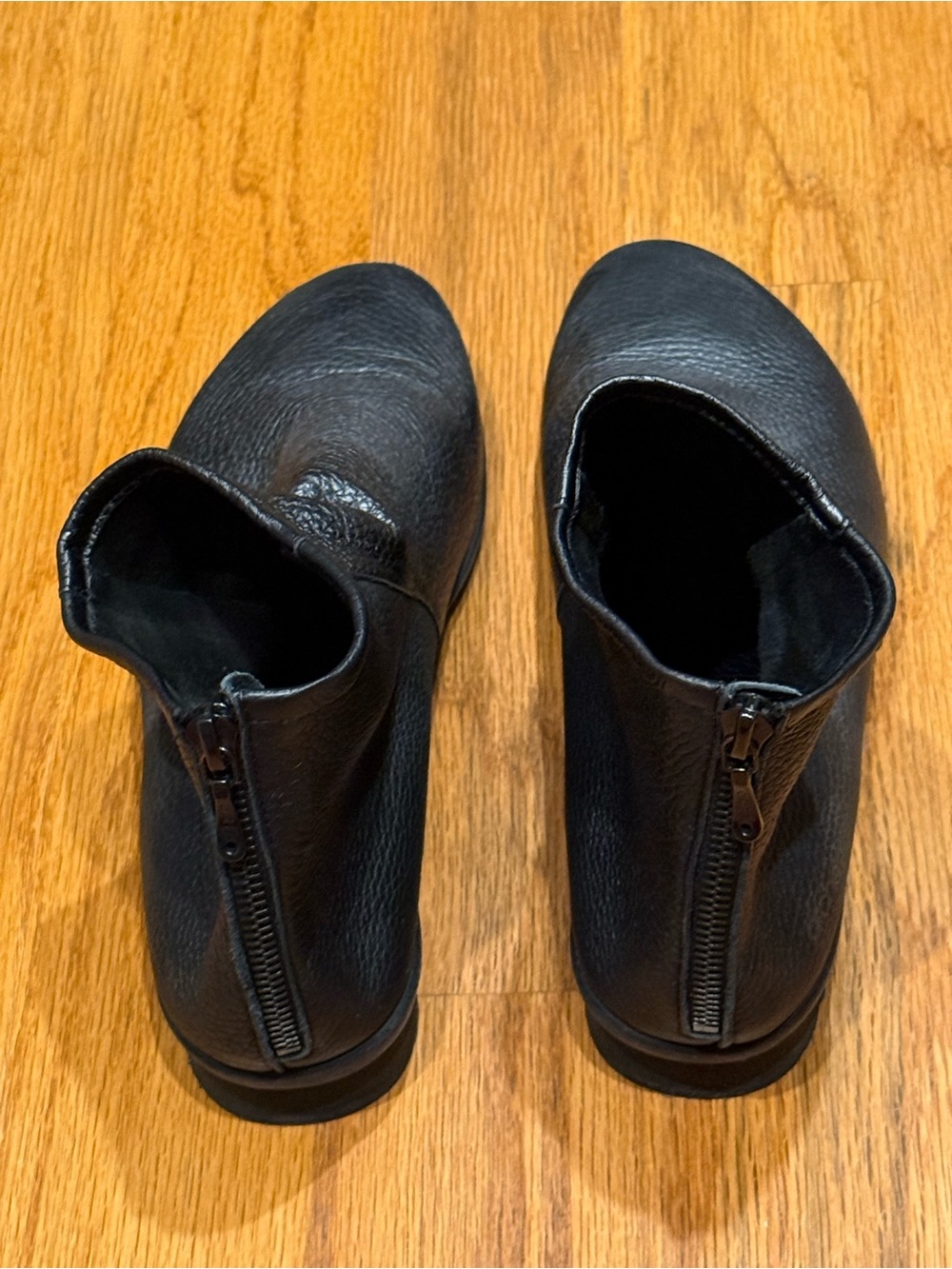 Arche Black Leather Rear-Zip Ankle Booties